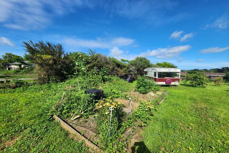 Photo of property in 28 Ihaka Hakuene Street, Manakau, Levin, 5573