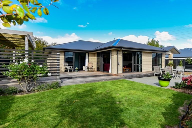 Photo of property in 21 Old Red Barn Road, Halswell, Christchurch, 8025