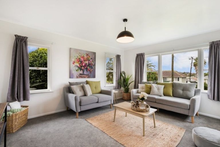 Photo of property in 5 Thompson Terrace, Manurewa, Auckland, 2102