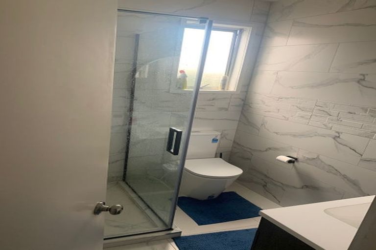 Photo of property in 2/4 Carlie Street, Papatoetoe, Auckland, 2025