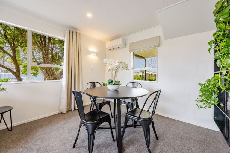 Photo of property in 2 Lomond Place, Tamatea, Napier, 4112
