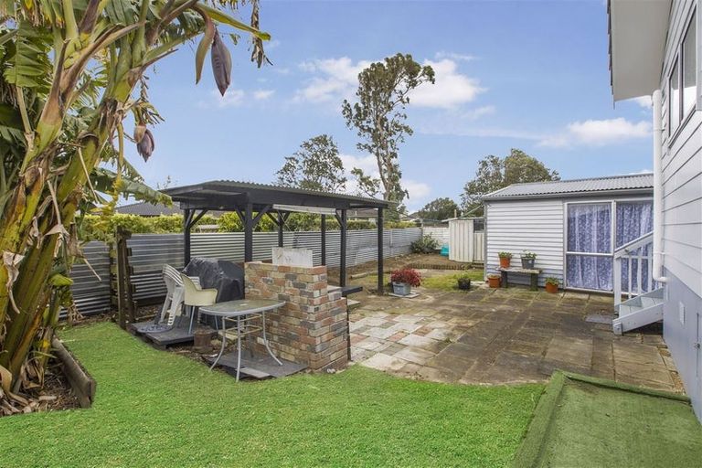 Photo of property in 369 Bucklands Beach Road, Bucklands Beach, Auckland, 2012