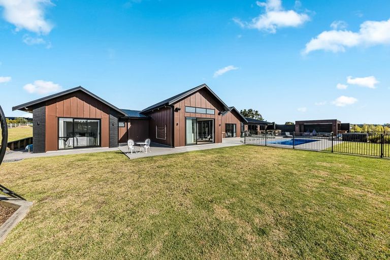 Photo of property in 38 Awatiro Drive, Kaukapakapa, 0871