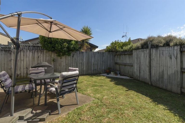 Photo of property in 56 Oriental Parade, Papamoa Beach, Papamoa, 3118