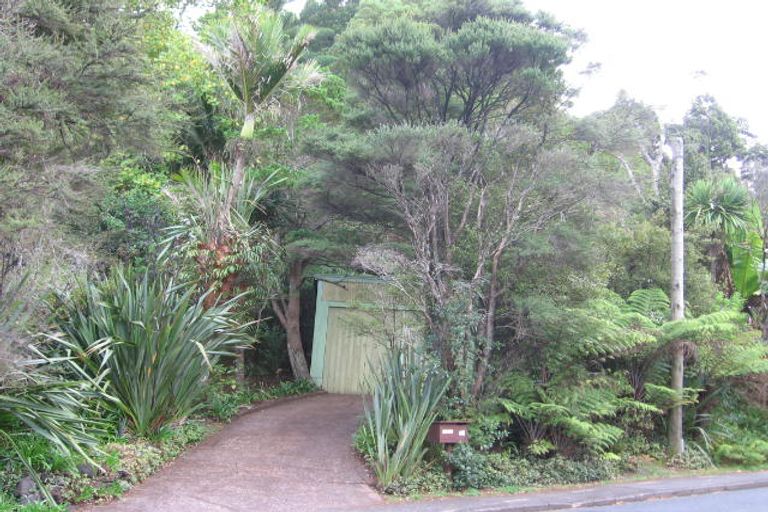 Photo of property in 40 Takahe Road, Titirangi, Auckland, 0604