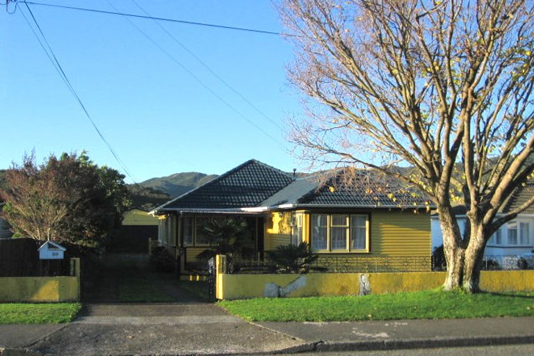 Photo of property in 30 Totara Street, Wainuiomata, Lower Hutt, 5014