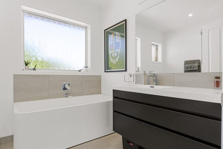 Photo of property in 181 Great South Road, Drury, 2113