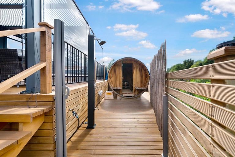 Photo of property in 23 Riverglade Parkway, Te Atatu South, Auckland, 0610