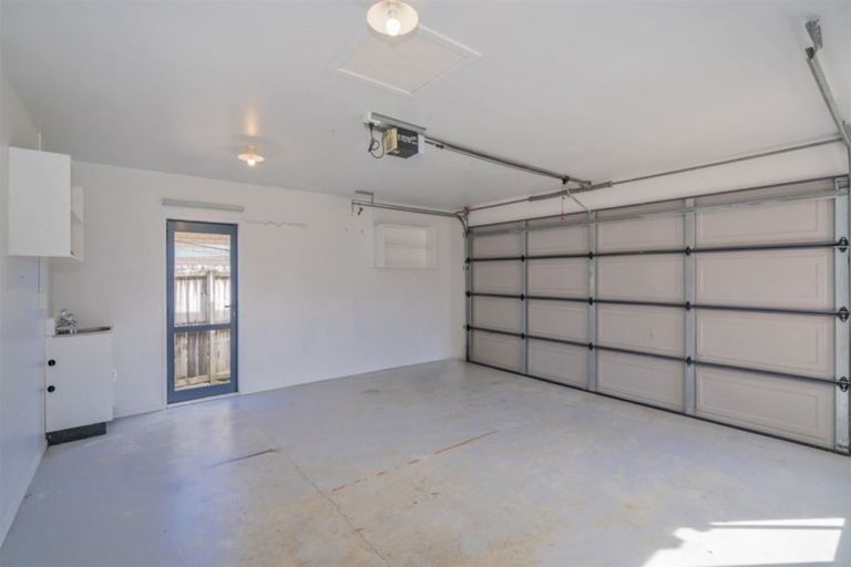 Photo of property in 34 Cholmondeley Crescent, Whitianga, 3510