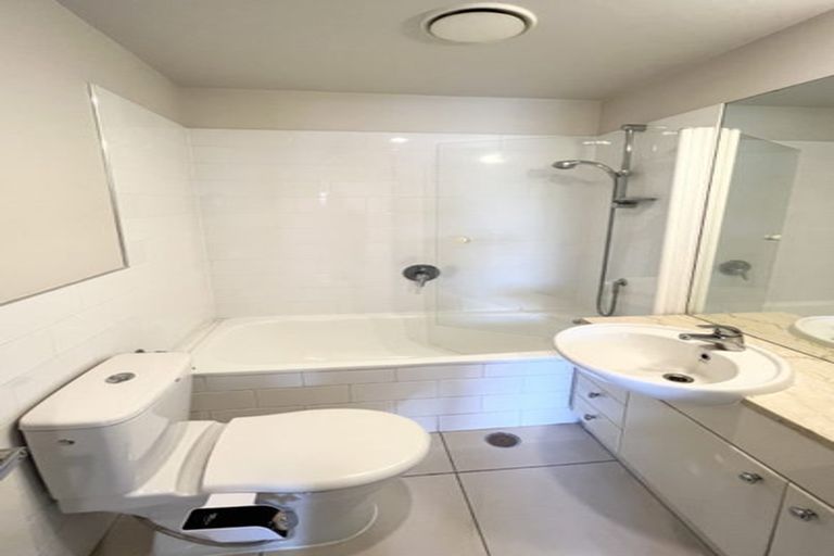 Photo of property in 26/4e Collins Street, Takapuna, Auckland, 0622