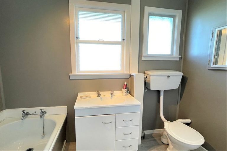 Photo of property in 5 Totara Avenue, Balclutha, 9230