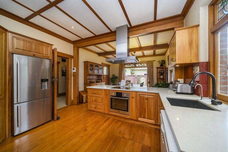 Photo of property in 8 Chaytor Street, West End, Palmerston North, 4410