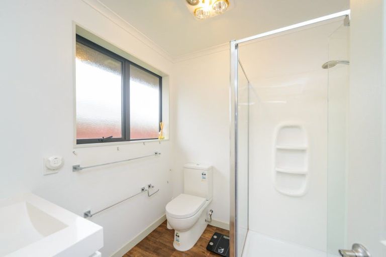 Photo of property in 55 Liberty Grove, Kelvin Grove, Palmerston North, 4414