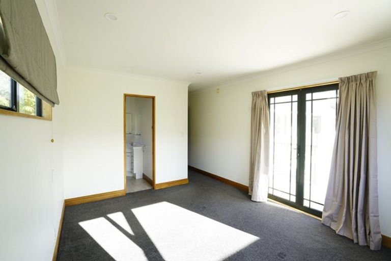 Photo of property in 391e Karori Road, Karori, Wellington, 6012