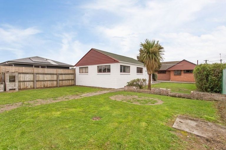 Photo of property in 98 Sparks Road, Hoon Hay, Christchurch, 8025