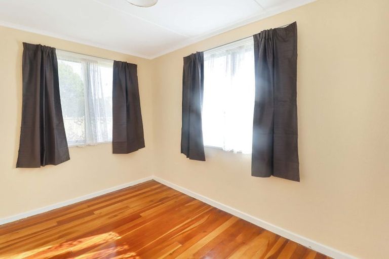 Photo of property in 384 Cambridge Terrace, Naenae, Lower Hutt, 5011