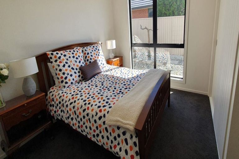 Photo of property in 73b Molyneux Avenue, Cromwell, 9310