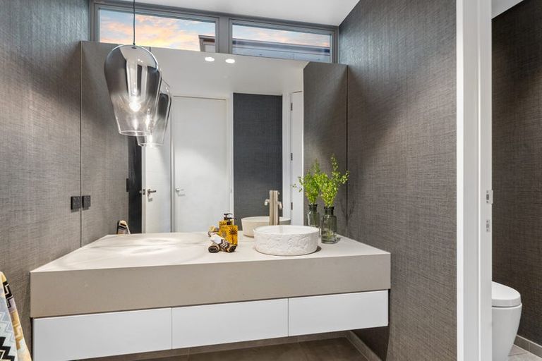 Photo of property in 146 Glandovey Road, Strowan, Christchurch, 8052