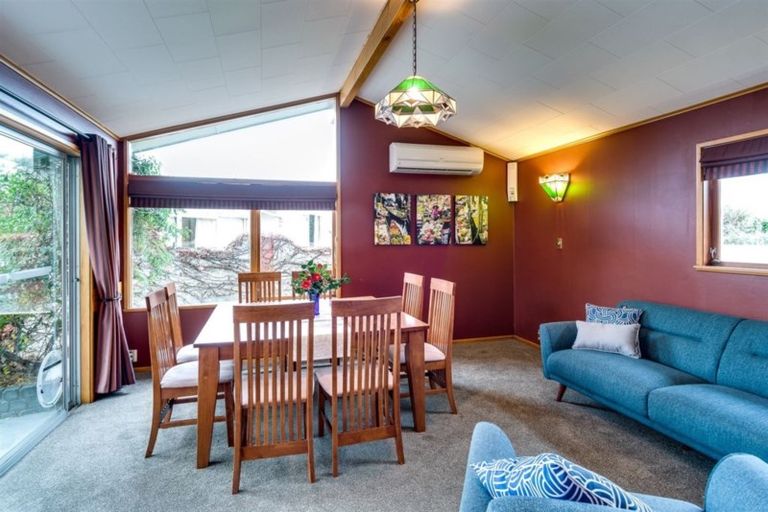 Photo of property in 10 Hastie Place, Onekawa, Napier, 4110