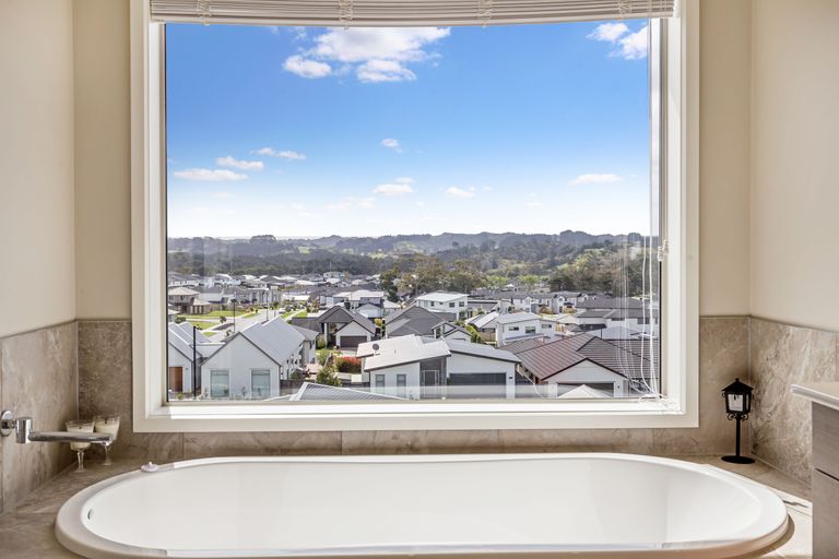 Photo of property in 34 Skipjack Pass, Silverdale, 0932