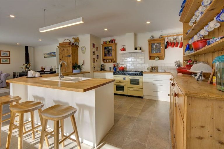 Photo of property in 1 Leith Drive, Loburn, Rangiora, 7472