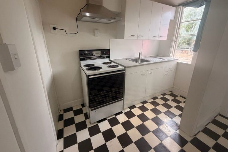 Photo of property in 4/16 Hereford Street, West End, Palmerston North, 4410