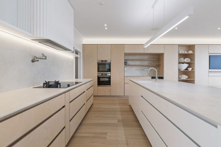 Photo of property in 14c Alfred Street, Northcote Point, Auckland, 0627