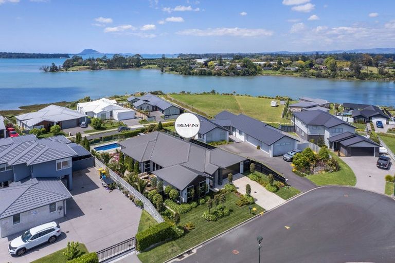 Photo of property in 9 Wairere Rise, Omokoroa, 3114