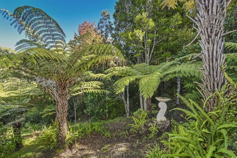 Photo of property in 26 Macnay Way, Murrays Bay, Auckland, 0630