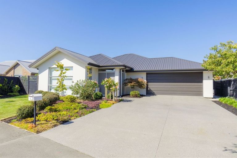 Photo of property in 4 Handley Crescent, Wigram, Christchurch, 8042