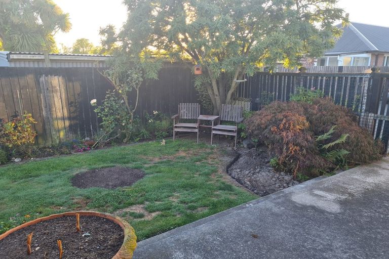 Photo of property in 2/126 Springs Road, Hornby, Christchurch, 8042