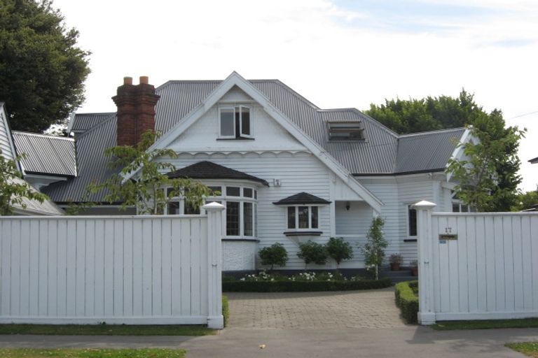 Photo of property in 17 Stratford Street, Merivale, Christchurch, 8014