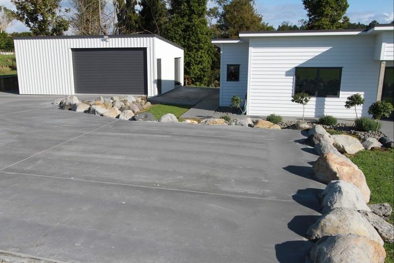 Photo of property in 173 Kairau Road, Brixton, New Plymouth, 4373