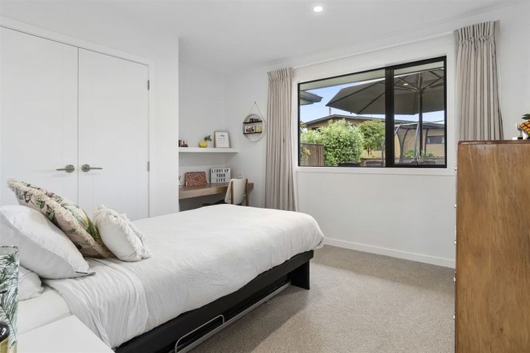 Photo of property in 110 Waikite Road, Welcome Bay, Tauranga, 3175