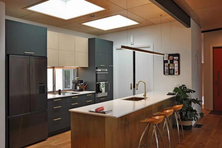 Photo of property in 52 Sandpiper Avenue, Point Wells, 0986