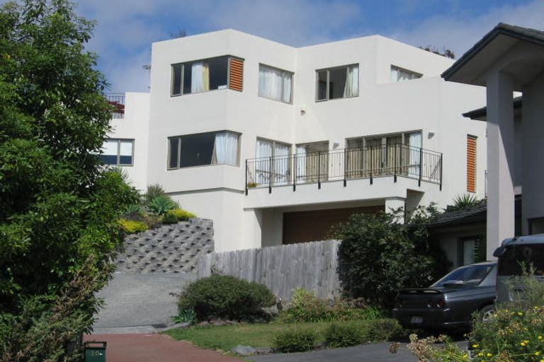 Photo of property in 20 Greenleaf Way, Northcross, Auckland, 0630