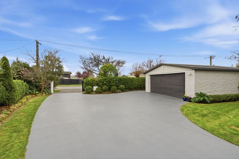 Photo of property in 481 Avonhead Road, Avonhead, Christchurch, 8042