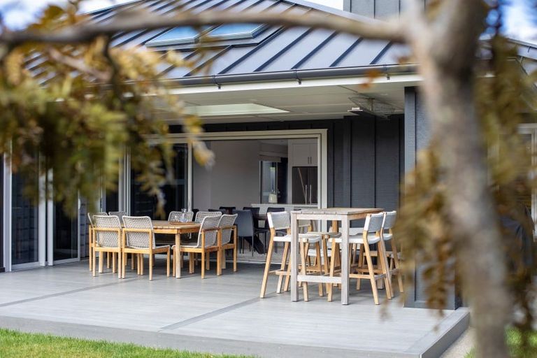 Photo of property in 32 Wallis Street, Raglan, 3225