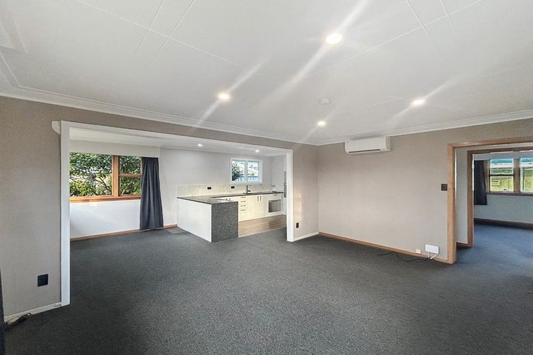 Photo of property in 122 Park Street, Winton, 9720