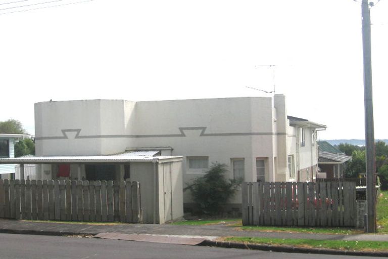 Photo of property in 1/54 Lynwood Road, New Lynn, Auckland, 0600