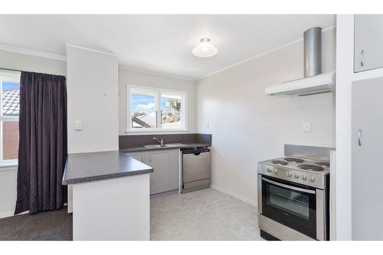 Photo of property in 1/74 Russley Road, Russley, Christchurch, 8042
