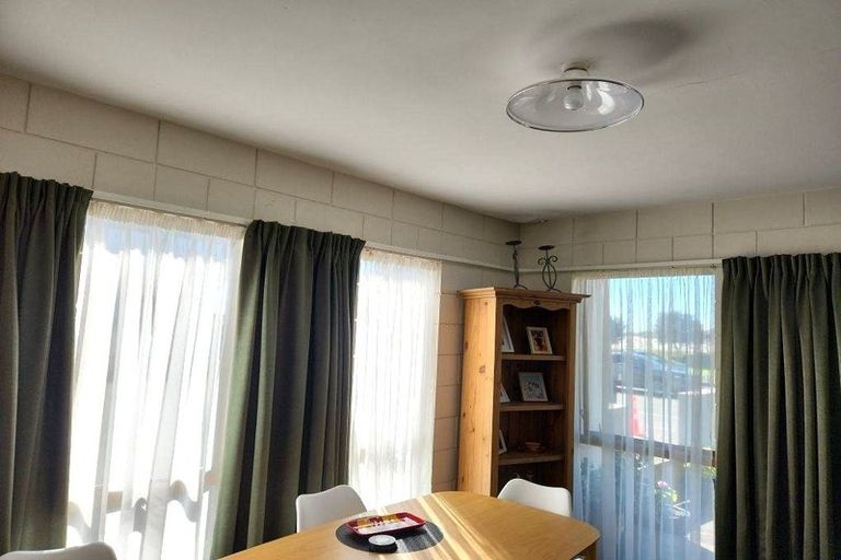 Photo of property in 90b Marine Parade, Mount Maunganui, 3116