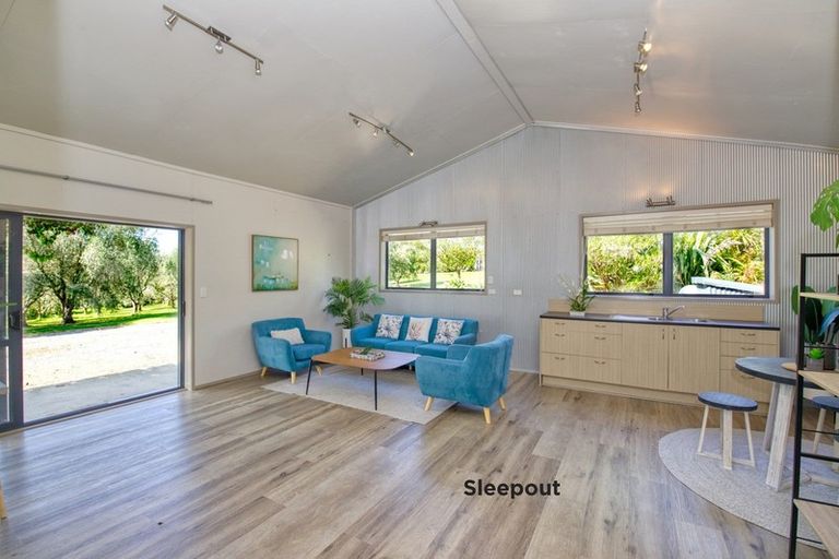 Photo of property in 362a Barrier View Road, Mangawhai, Kaiwaka, 0573