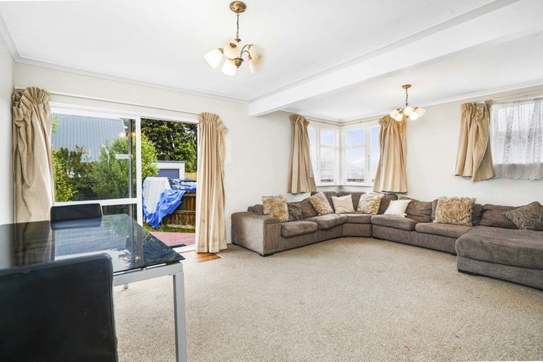 Photo of property in 15 Odette Street, Bader, Hamilton, 3206