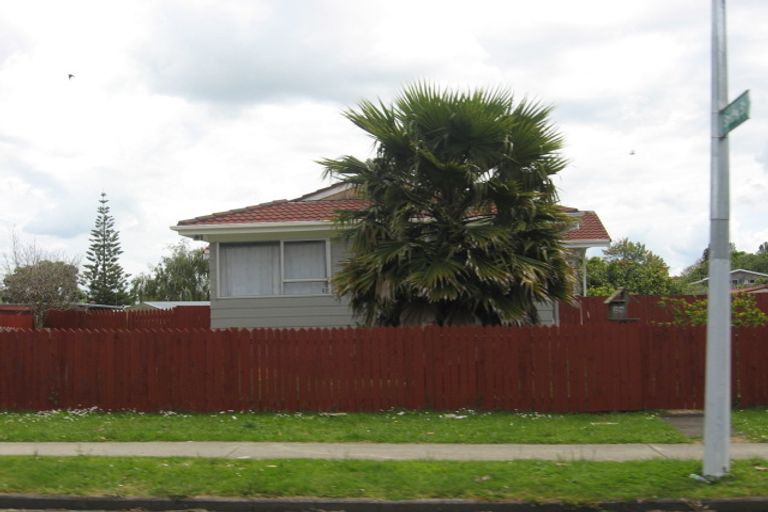 Photo of property in 25 Burbank Avenue, Manurewa, Auckland, 2102