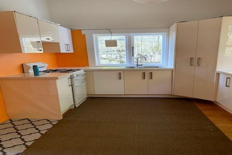 Photo of property in 75 Todman Street, Brooklyn, Wellington, 6021