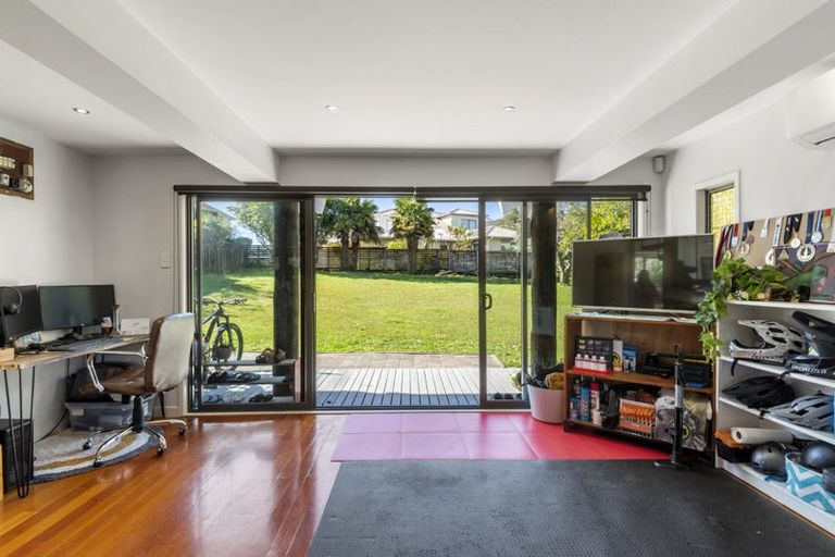 Photo of property in 49 Stredwick Drive, Torbay, Auckland, 0630