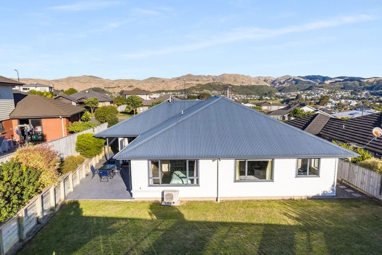 Photo of property in 80 Aotea Drive, Aotea, Porirua, 5024