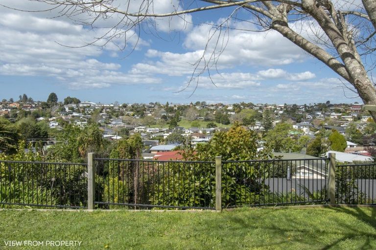 Photo of property in 213 Bellevue Road, Bellevue, Tauranga, 3110