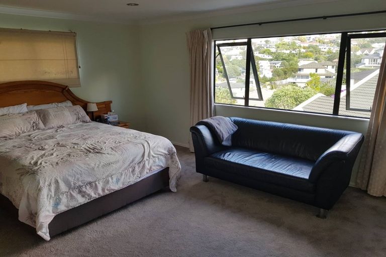 Photo of property in 28 Langana Avenue, Browns Bay, Auckland, 0630